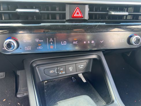 Used 2025 Kia K5 LXS FWD image 26