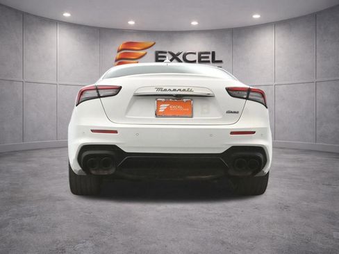 Used 2022 Maserati Ghibli Modena RWD image 54