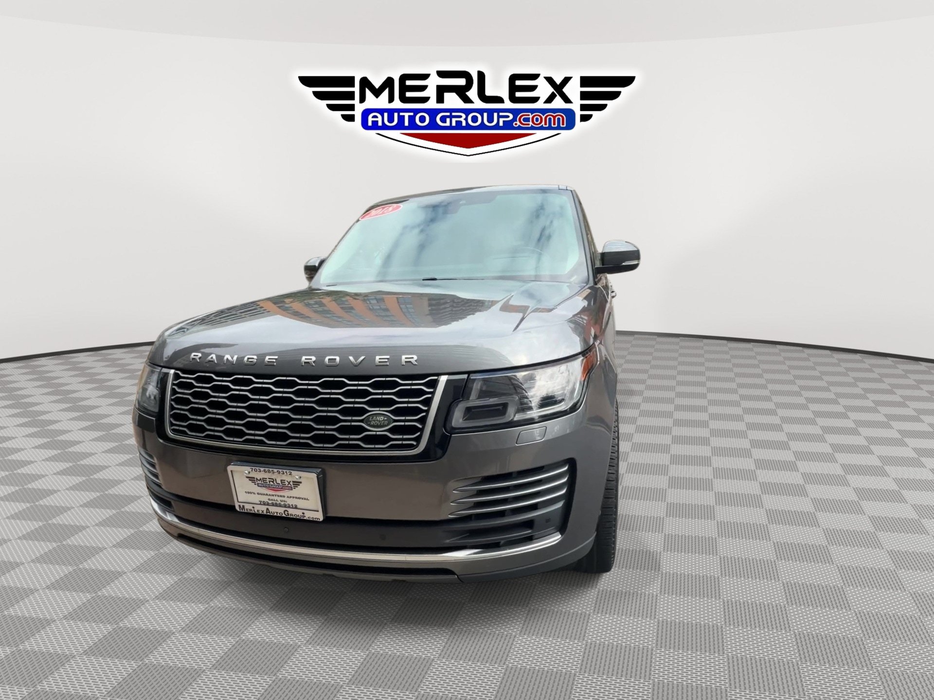 Used 2018 Land Rover Range Rover Supercharged AWD/4WD image 3