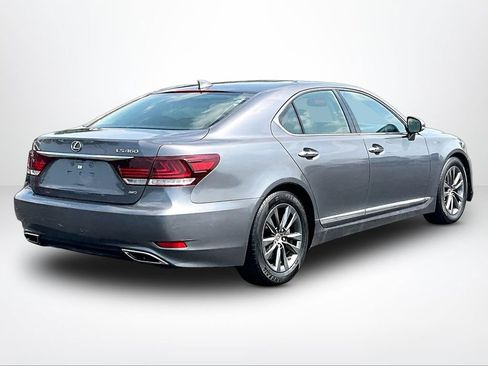 Used 2016 Lexus LS 460 AWD w/ Comfort Package image 2