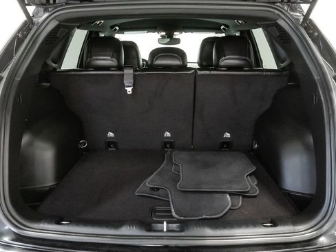 Used 2024 Jeep Compass Limited image 30