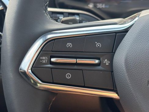 New 2026 Chevrolet Equinox LT w/ Convenience Package II FWD image 13