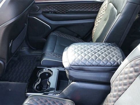 Used 2023 Jeep Grand Cherokee L Summit w/ High Altitude Package image 22