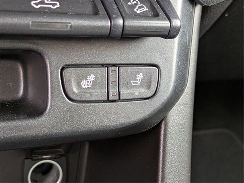 Used 2016 Chevrolet Colorado Z71 image 22