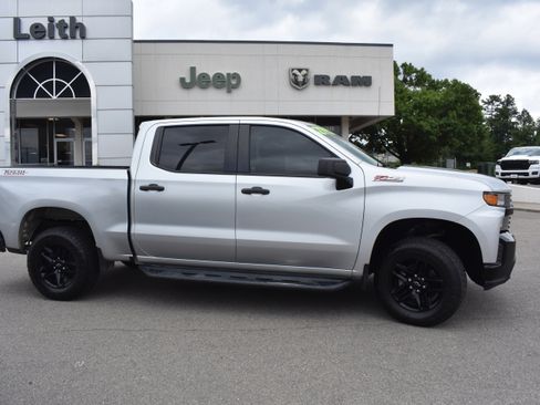 Used 2020 Chevrolet Silverado 1500 Custom Trail Boss w/ Custom Convenience Package AWD/4WD image 10