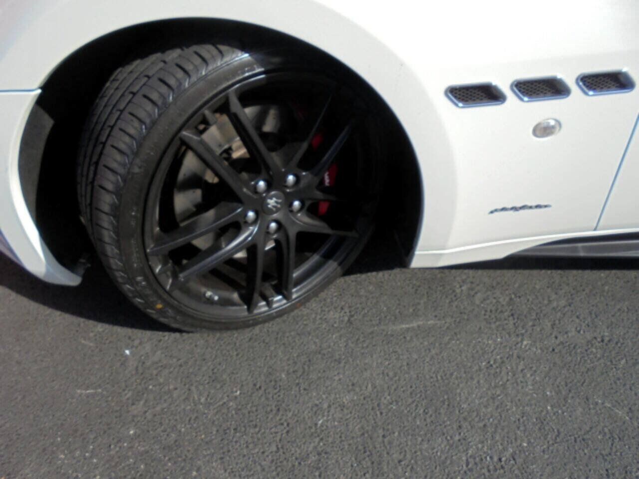 Used 2017 Maserati GranTurismo Sport RWD image 27