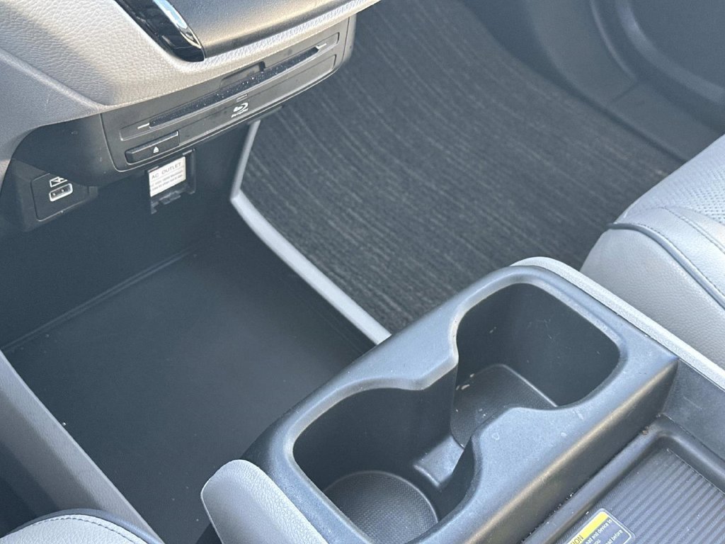 Used 2023 Honda Odyssey Elite image 34