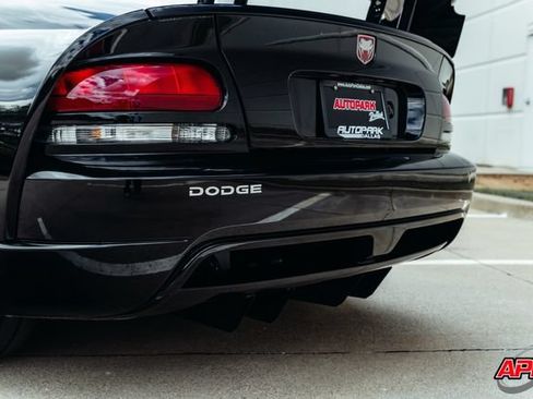 Used 2009 Dodge Viper ACR RWD image 40