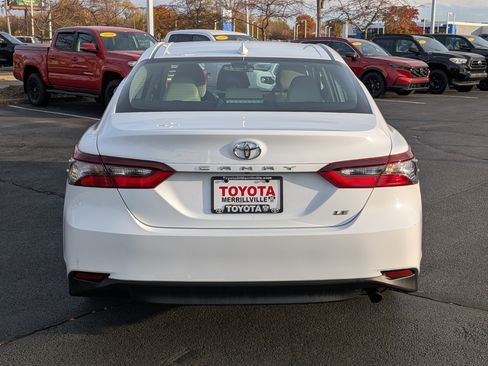 Used 2022 Toyota Camry LE image 7