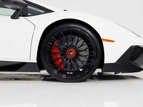 Used 2016 Lamborghini Aventador LP 750-4 Superveloce AWD/4WD image 15