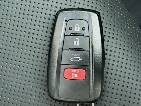 Used 2023 Toyota RAV4 Limited FWD image 36