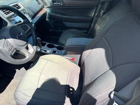 Used 2016 Subaru Outback 2.5i Limited AWD/4WD image 5