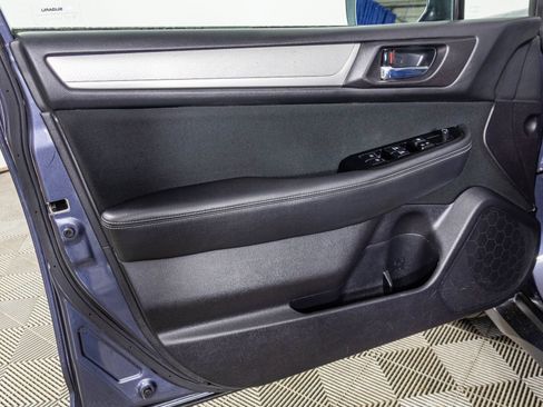 Used 2017 Subaru Outback 2.5i Premium image 36