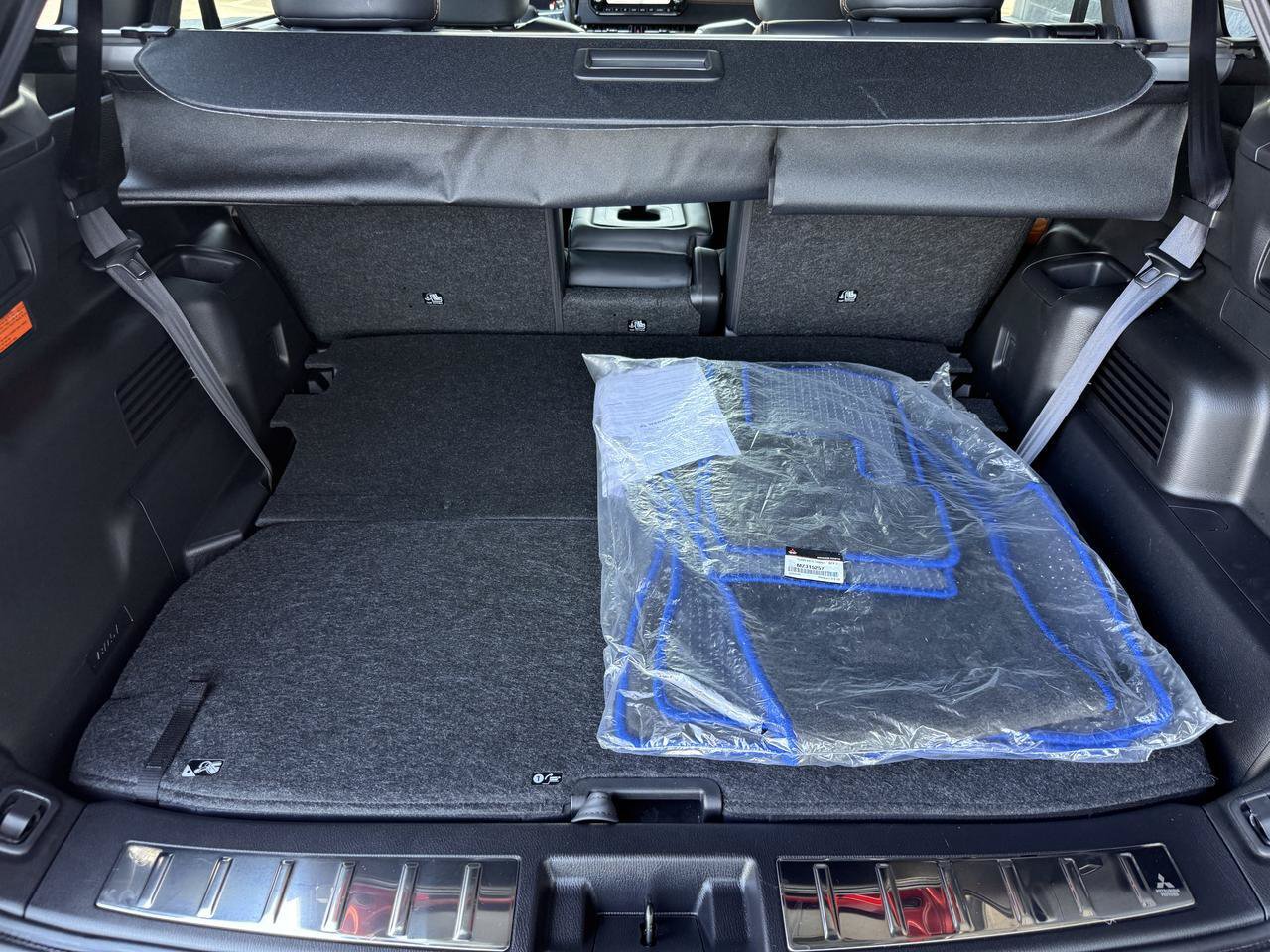 Used 2025 Mitsubishi Outlander SEL AWD/4WD image 45