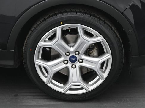Certified 2017 Ford Escape Titanium w/ Equipment Group 301A FWD image 26
