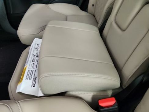 Used 2027 Volvo XC90 B6 Plus AWD/4WD image 32
