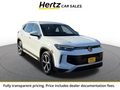 Used 2026 Volkswagen Tiguan SE AWD/4WD image 1