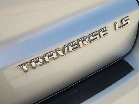 Used 2015 Chevrolet Traverse LS FWD image 29