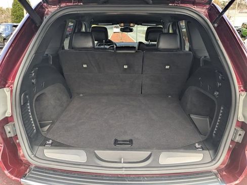 Used 2019 Jeep Grand Cherokee Limited image 13