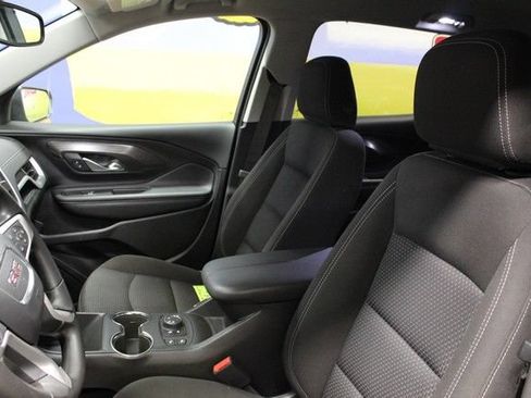 Used 2023 GMC Terrain SLE w/ Driver Convenience Package AWD/4WD image 18