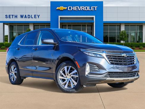 Used 2022 Chevrolet Equinox LT image 1