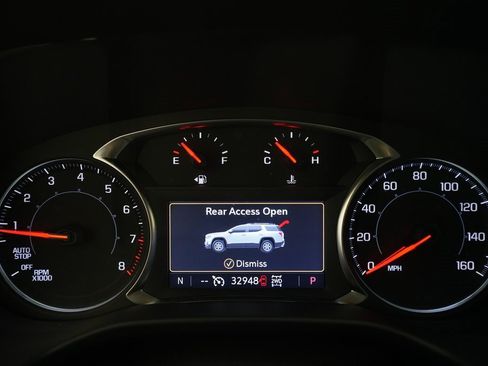 Used 2023 GMC Acadia SLT w/ Elevation Edition image 2