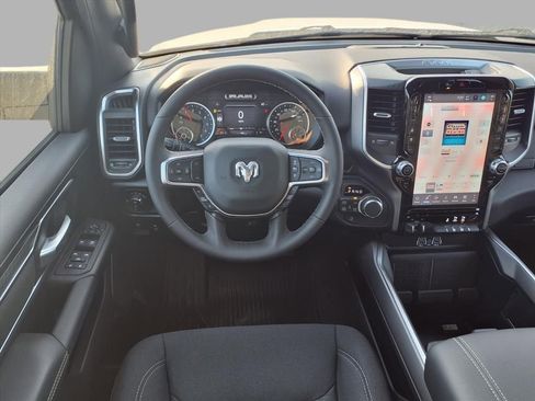 New 2026 RAM 1500 Big Horn AWD/4WD image 4