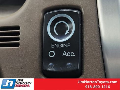 Used 2010 Cadillac STS AWD/4WD image 21