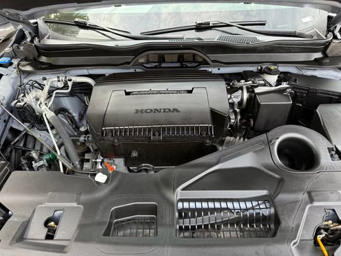 Used 2025 Honda Pilot Black Edition image 17