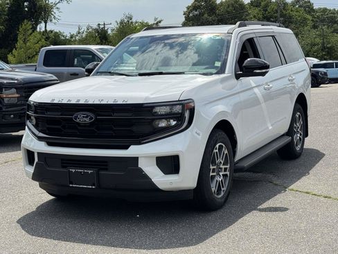 New 2026 Ford Expedition Active AWD/4WD image 5