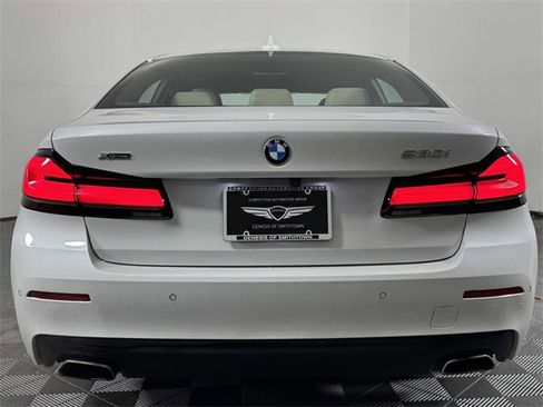 Used 2023 BMW 530i xDrive w/ Convenience Package image 9