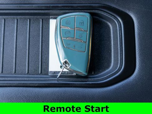 Used 2024 Chevrolet Suburban High Country AWD/4WD image 31