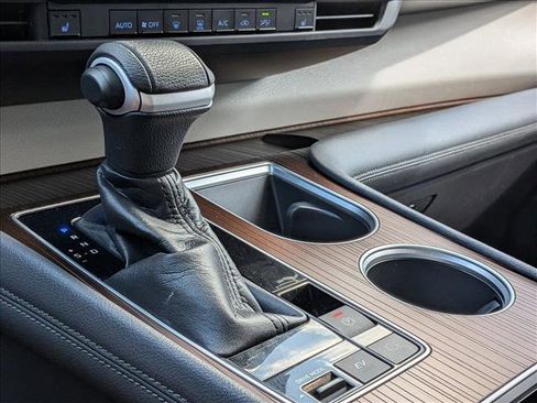 Used 2021 Toyota Sienna XLE image 12