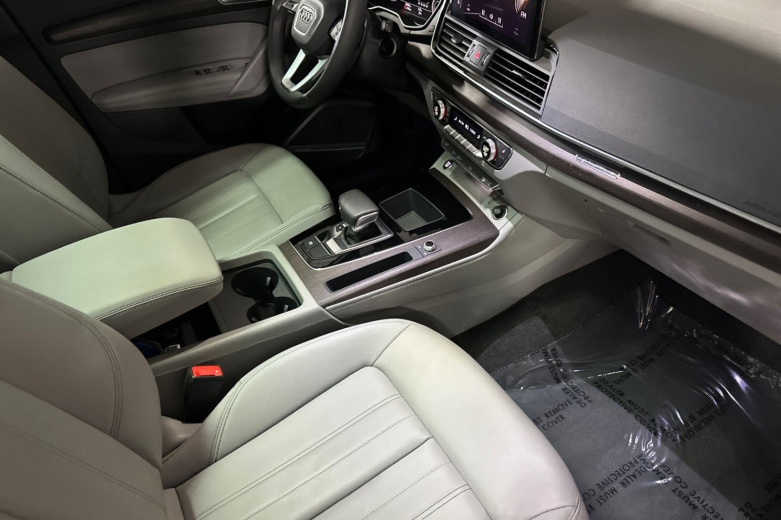 Used 2023 Audi Q5 2.0T Premium Plus w/ Premium Plus Package AWD/4WD image 15
