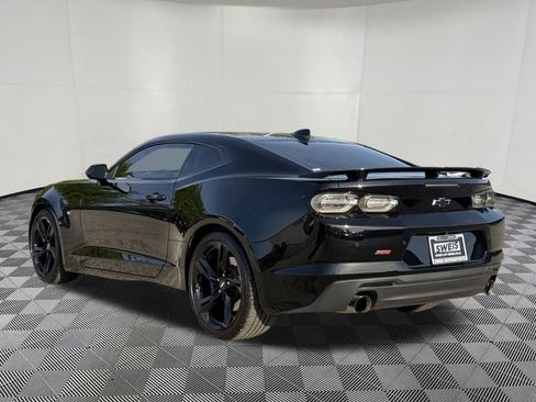 Used 2019 Chevrolet Camaro SS RWD image 8