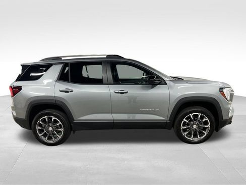 Certified 2026 GMC Terrain Elevation w/ Elevation Premium Package AWD/4WD image 2
