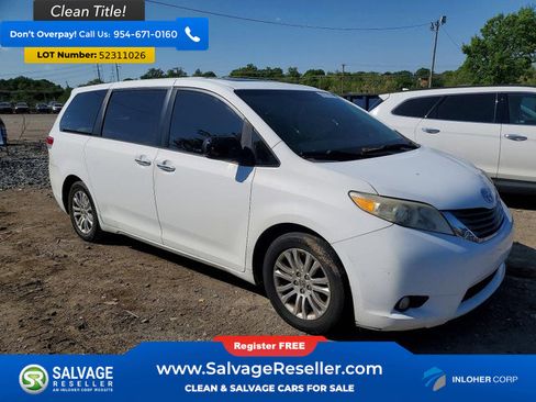 Used 2011 Toyota Sienna XLE w/ Premium Pkg FWD image 5