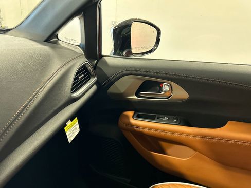 New 2026 Chrysler Pacifica Pinnacle image 26