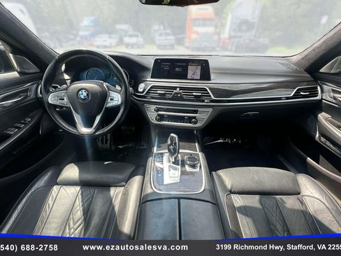 Used 2018 BMW 750i xDrive AWD/4WD image 26