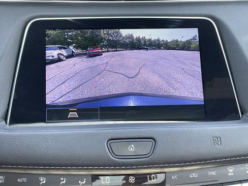 Used 2021 Cadillac XT4 Premium Luxury w/ Cold Weather Package AWD/4WD image 28