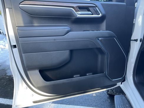 Used 2023 Chevrolet Silverado 1500 RST w/ Z71 Off-Road Package image 14