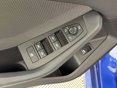 Used 2026 BMW 228i w/ Technology Package FWD image 13