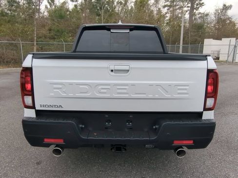 Used 2024 Honda Ridgeline Black Edition image 12