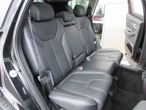 Used 2021 Hyundai Santa Fe Limited image 21