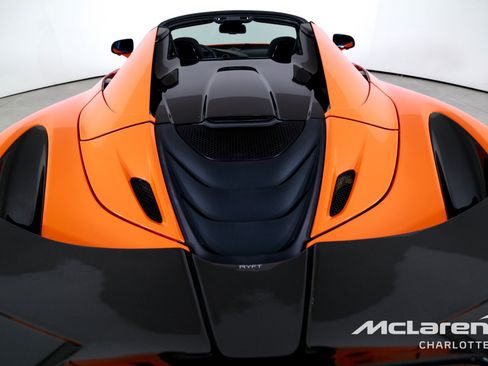Used 2020 McLaren 720S Performance RWD image 23