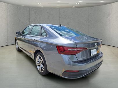 Used 2023 Volkswagen Jetta SE w/ Panoramic Sunroof Package