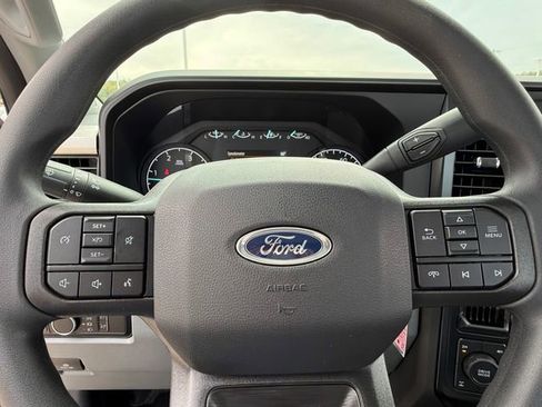 New 2026 Ford F250 XL w/ XL Off-Road Package AWD/4WD image 12