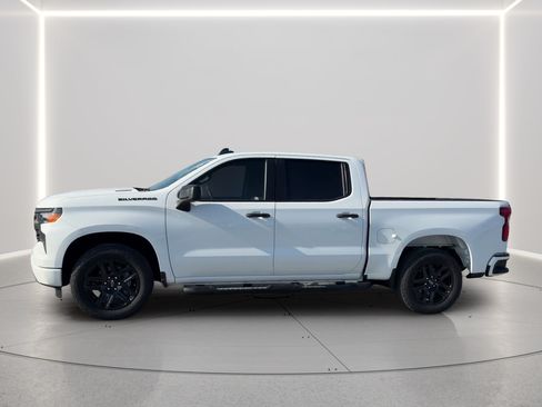 Used 2024 Chevrolet Silverado 1500 Custom w/ Turbomax Blackout Package RWD image 8