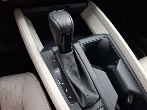Certified 2024 Honda Accord EX image 22