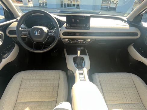 Certified 2023 Honda HR-V LX image 7